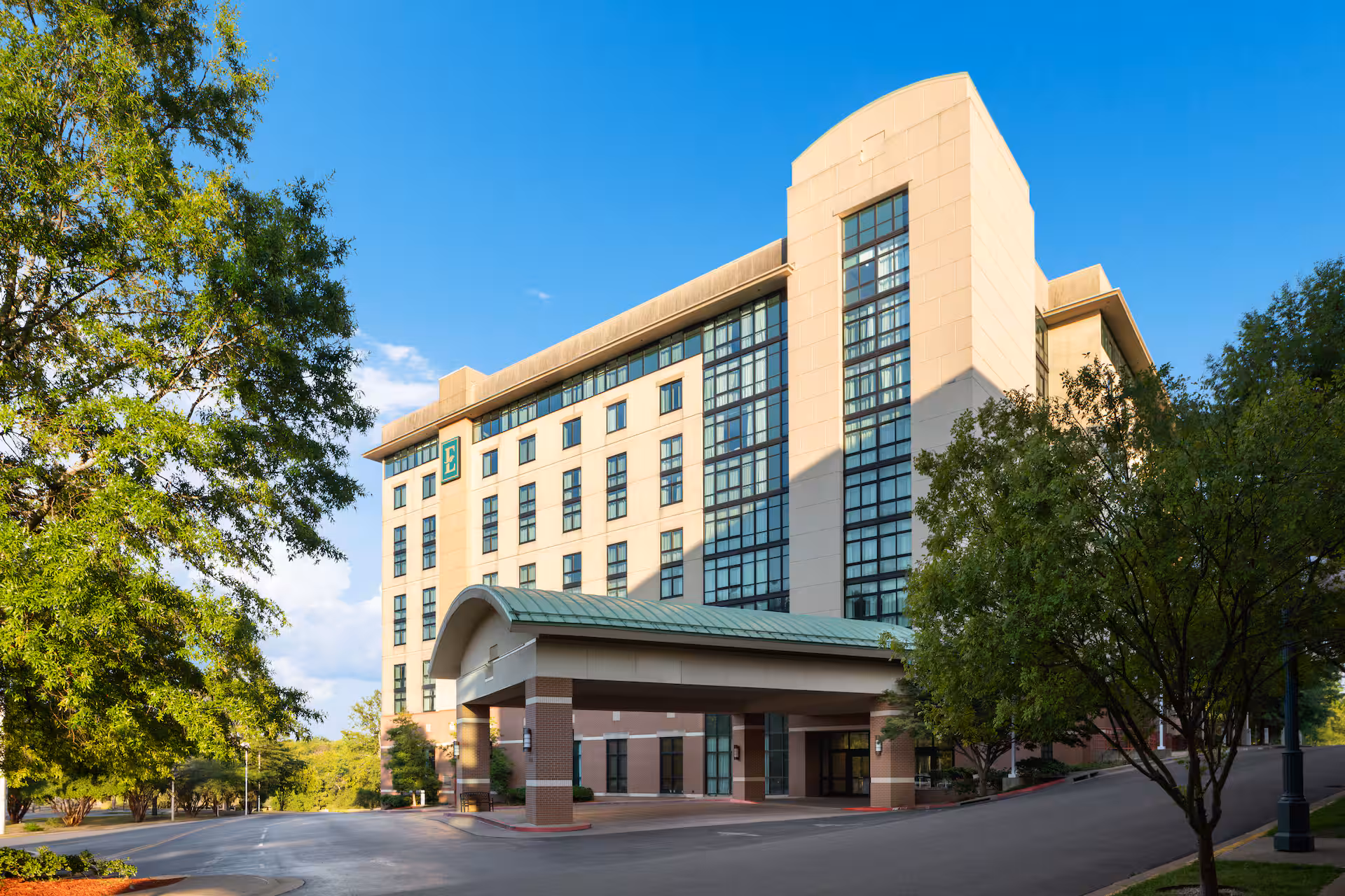 Embassy Hotel Hot Springs